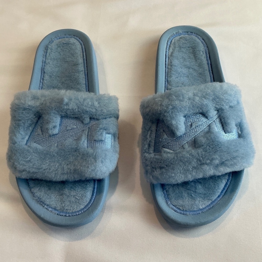 NWOT APL Cozy Plush Shearling Slide Slipper Sandals Ice Blue Logo Size 7